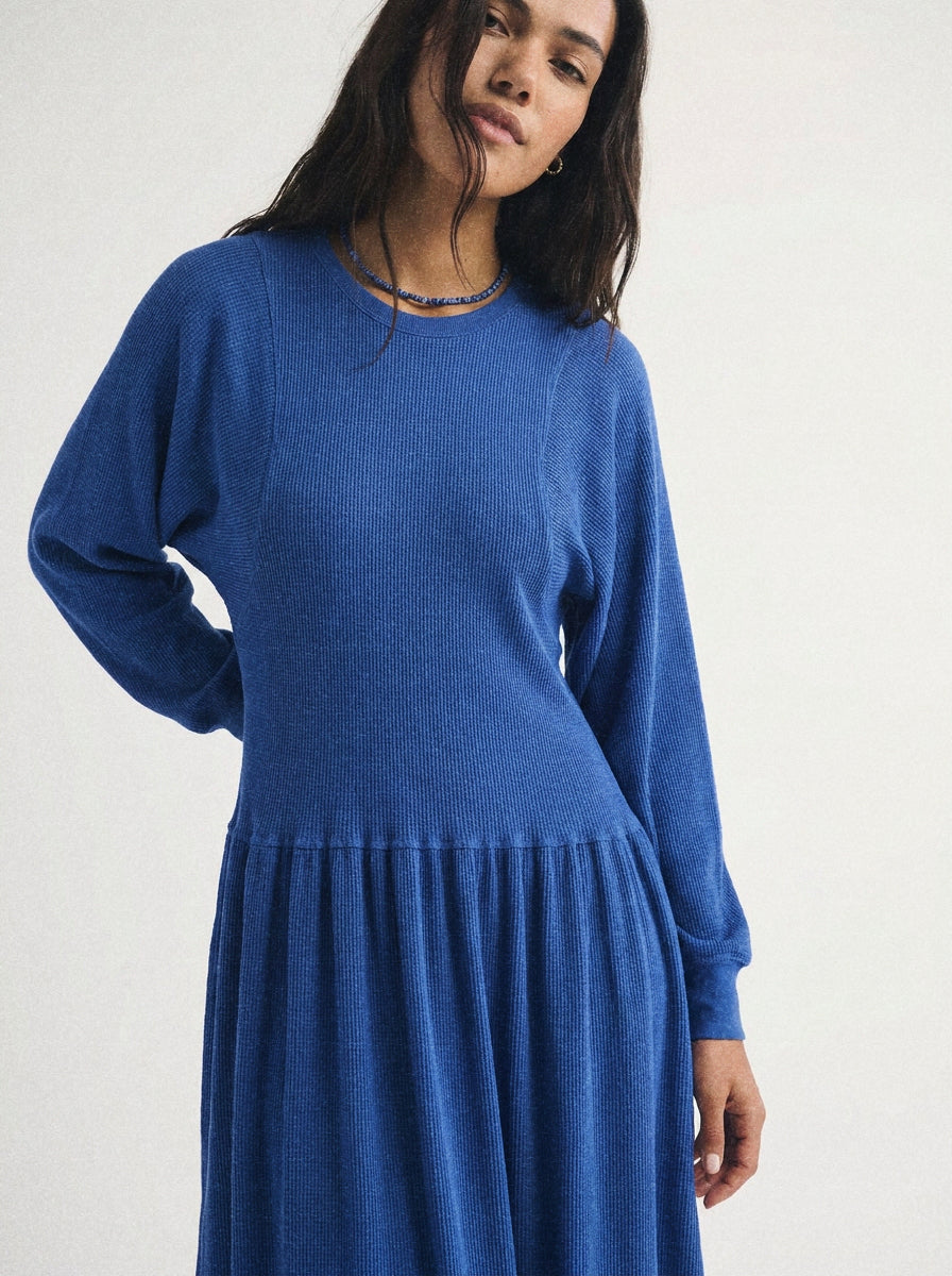 color:Blue