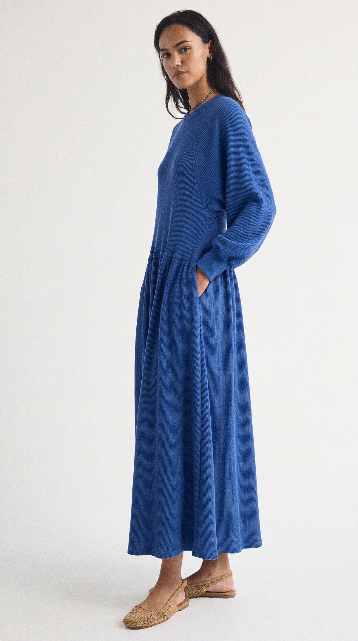 color:Blue