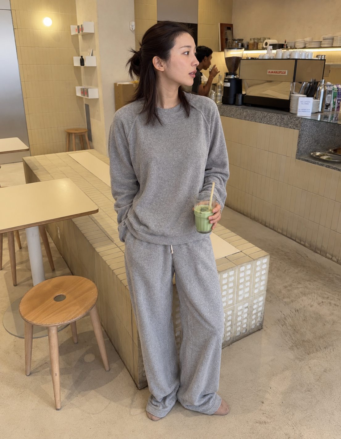 color:Gray