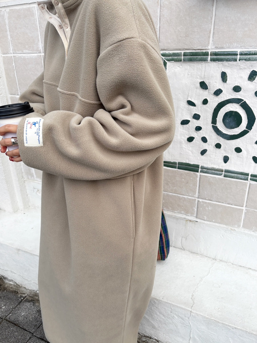color:Khaki