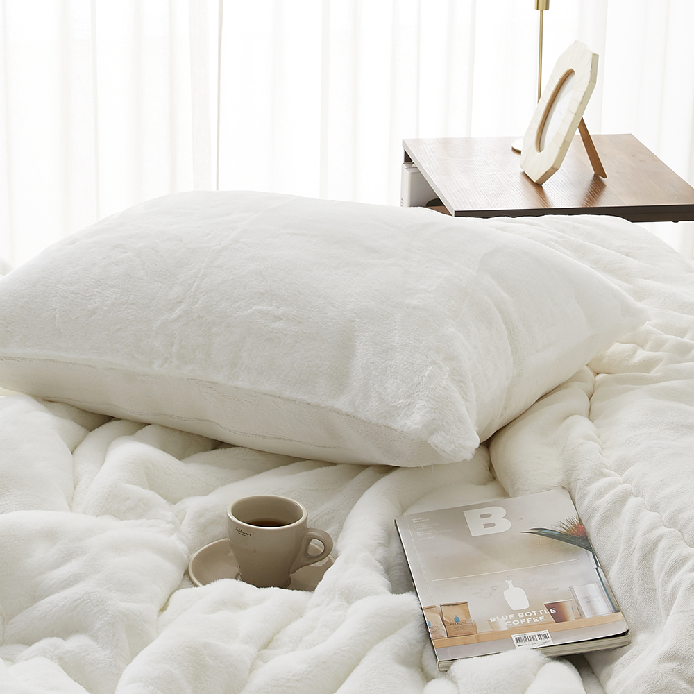 KOZA Marshmallow Plush Comforter