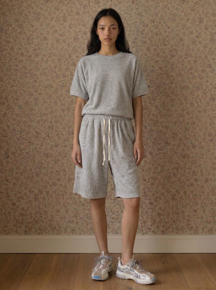 color:Gray