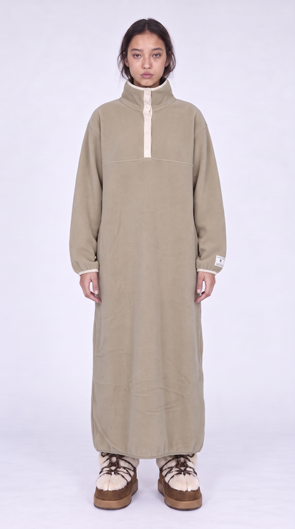 color:Khaki